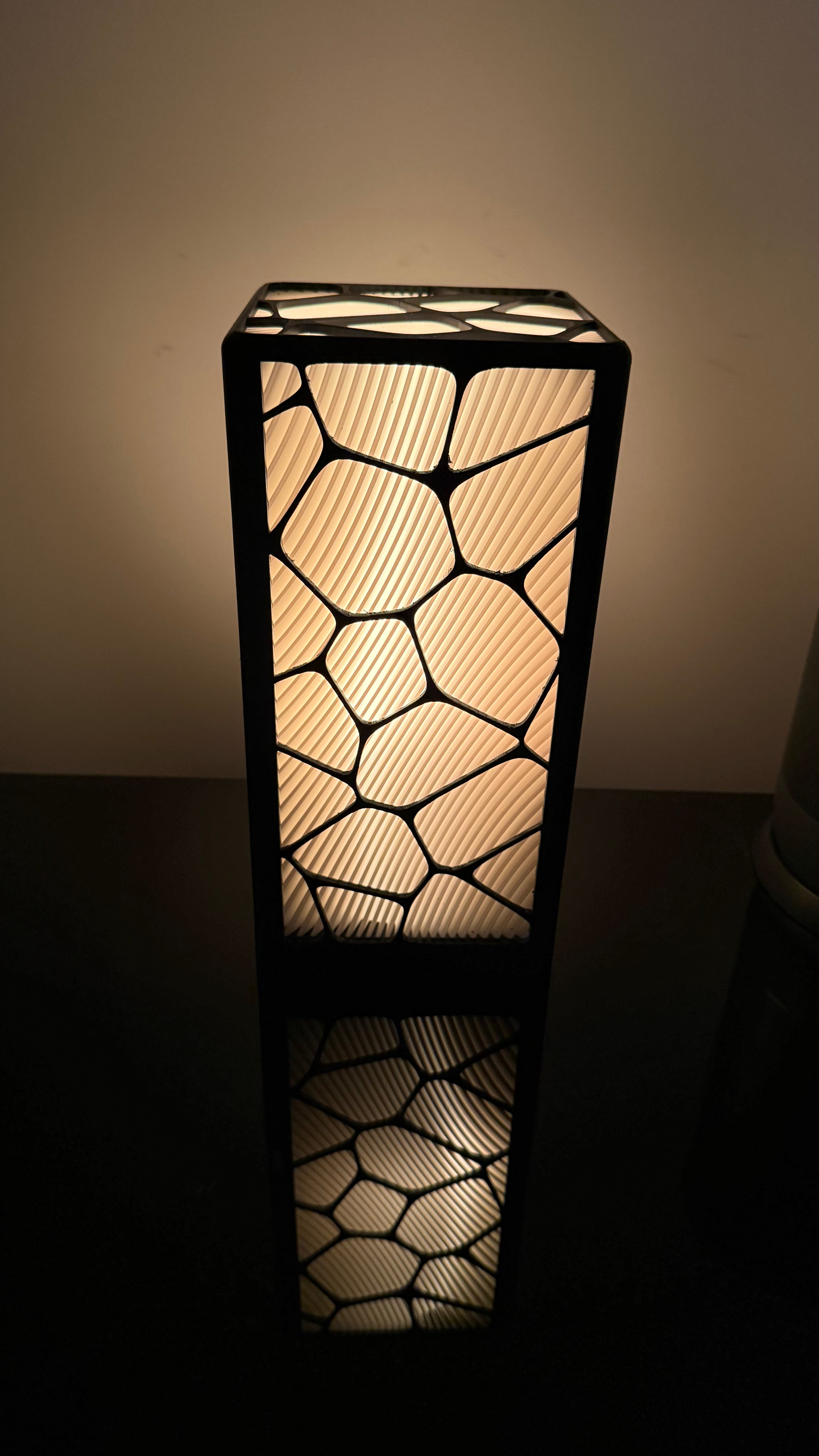 Table Lamp - Voroglow