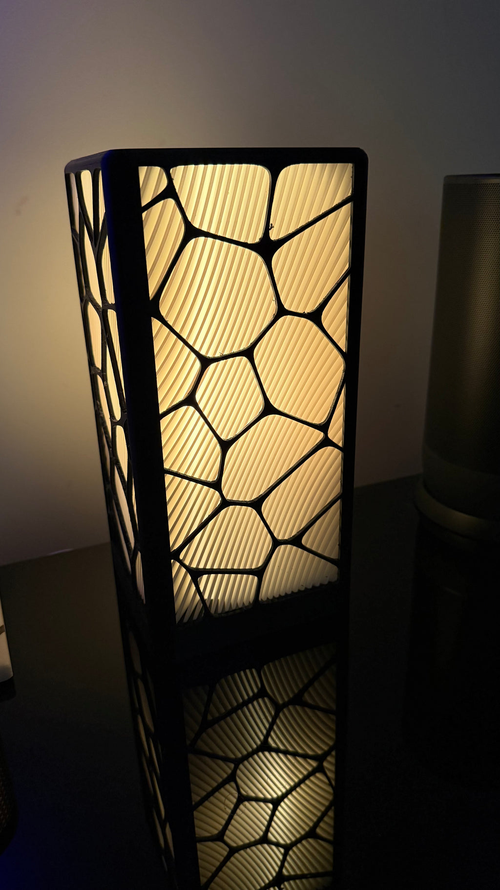 Table Lamp - Voroglow