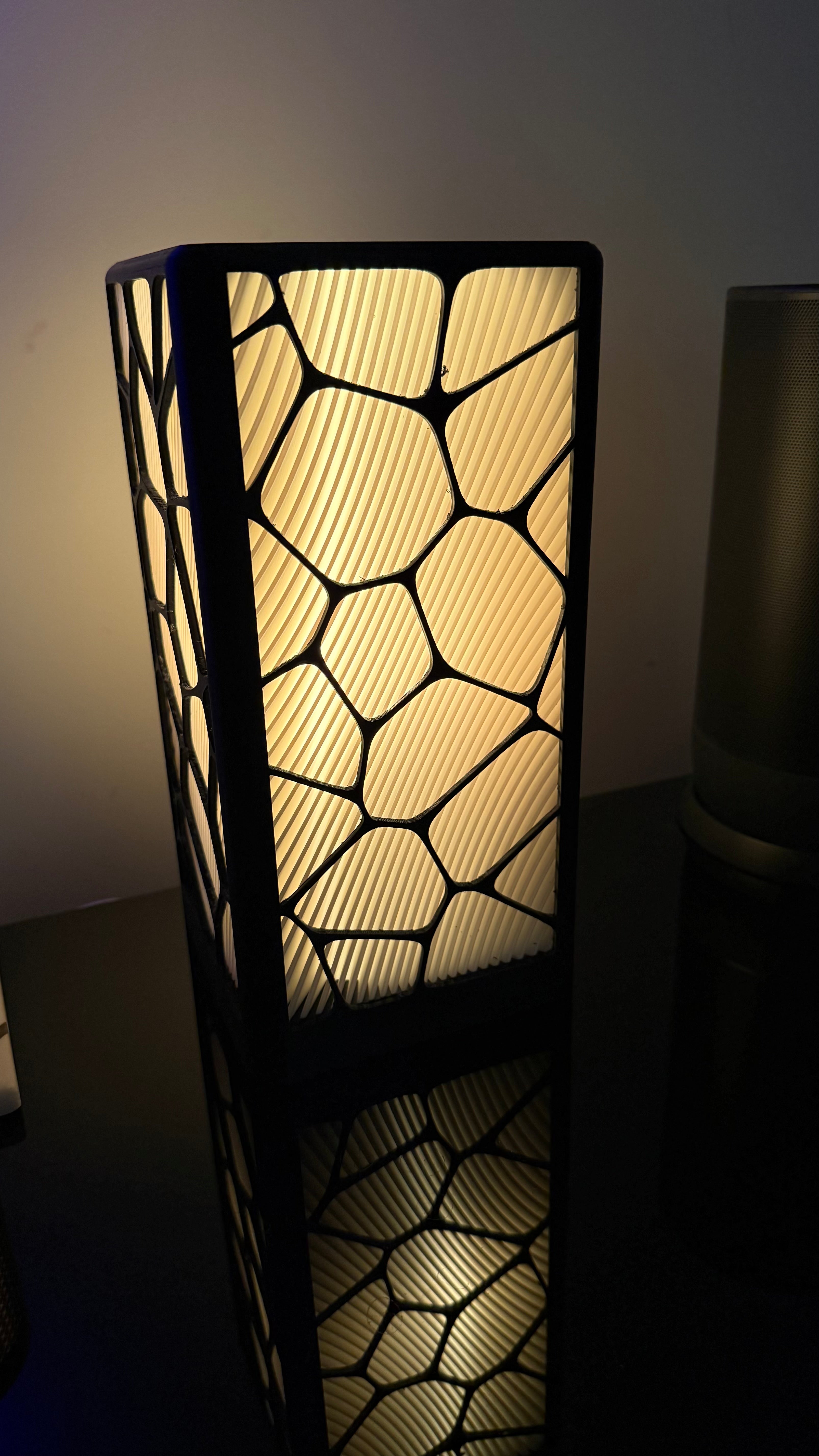 Table Lamp - Voroglow