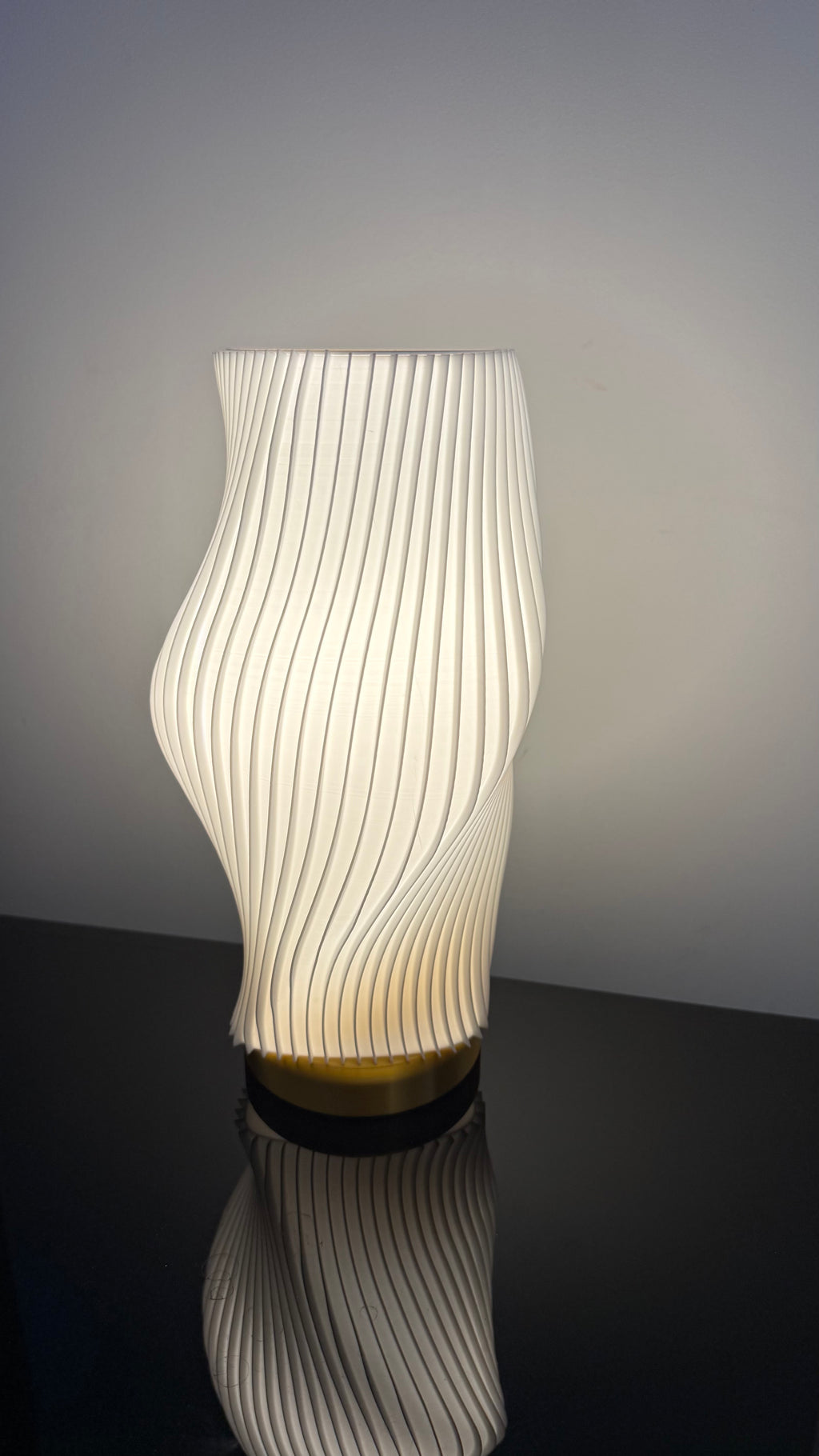 Table Lamp - Three Body Problem