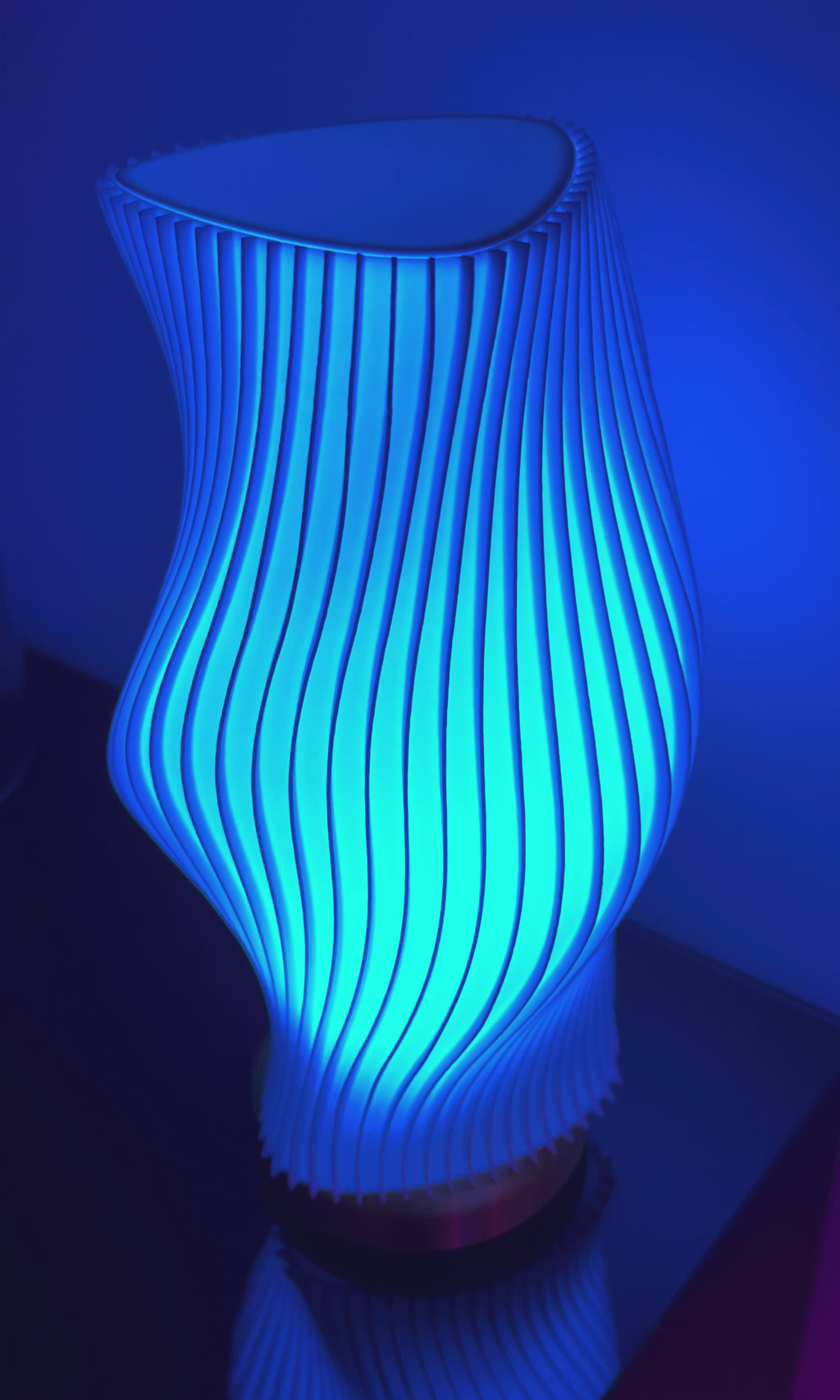 Table Lamp - Three Body Problem